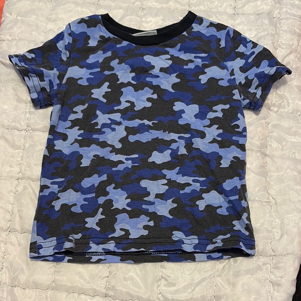 Tommy Bahama Navy and Black Camouflage Tee